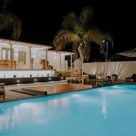 Blue Topaz Poolside *
