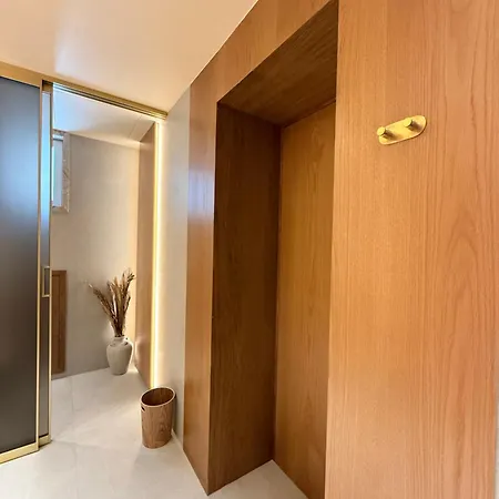 Blue Topaz Poolside *