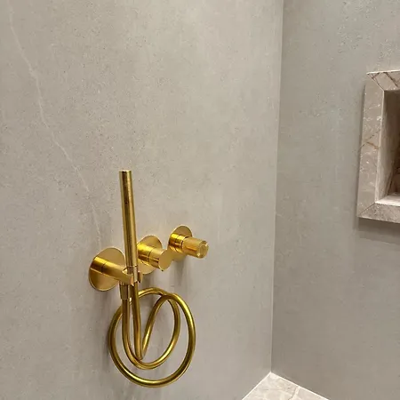 Blue Topaz Poolside Villa