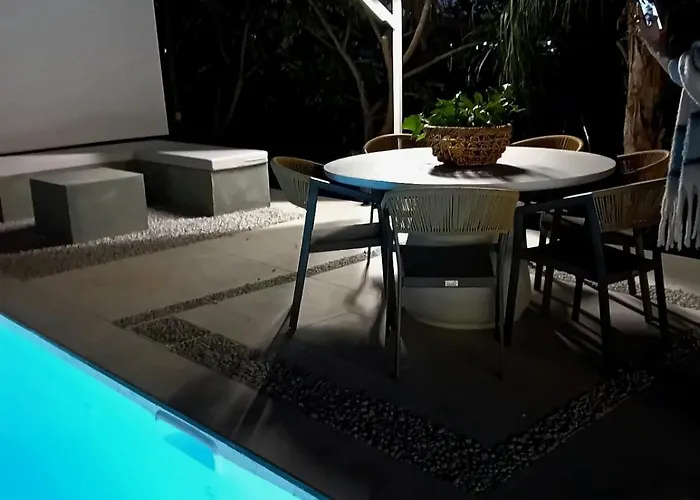 Blue Topaz Poolside * Нафплион