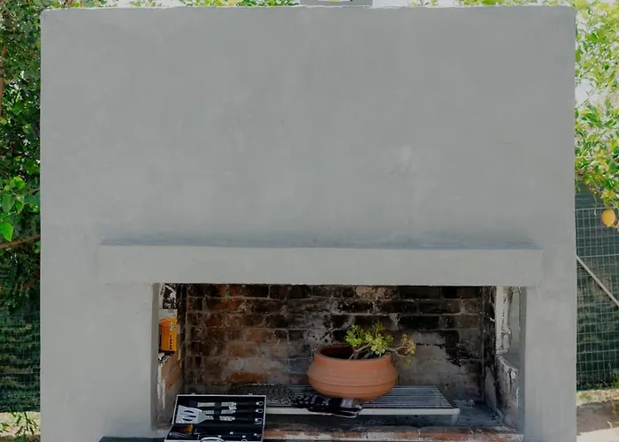 Вилла Blue Topaz Poolside