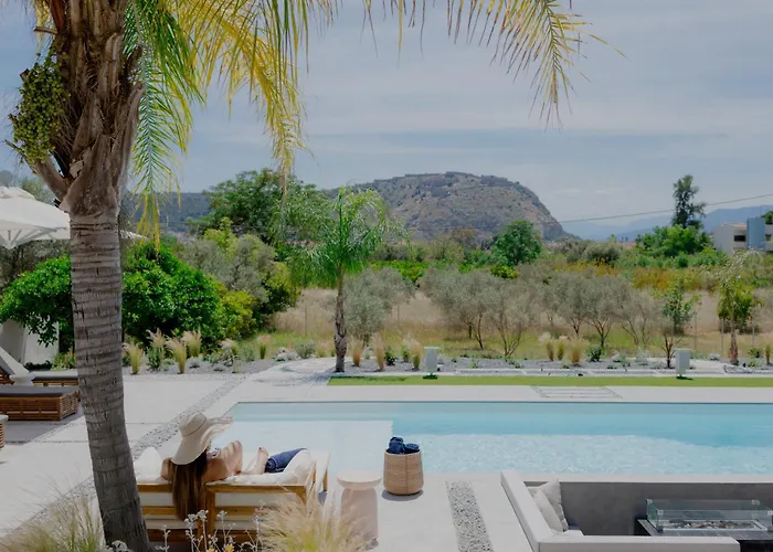 Blue Topaz With Private Pool Villa