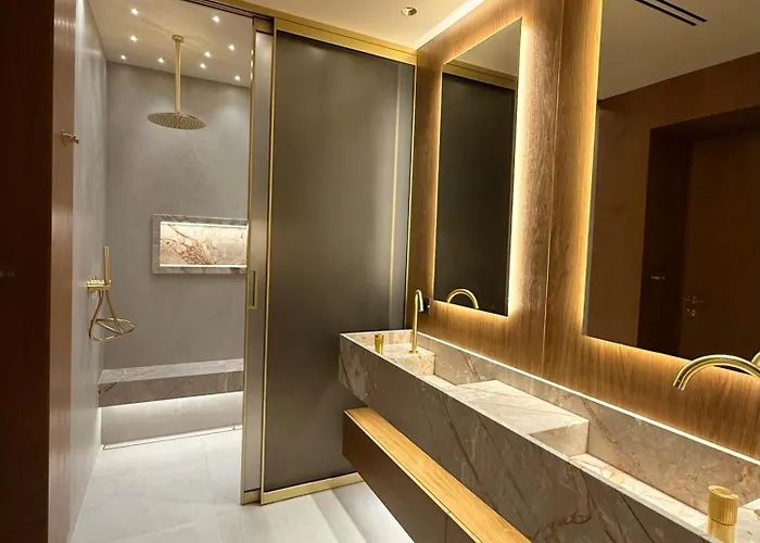 Blue Topaz Poolside *